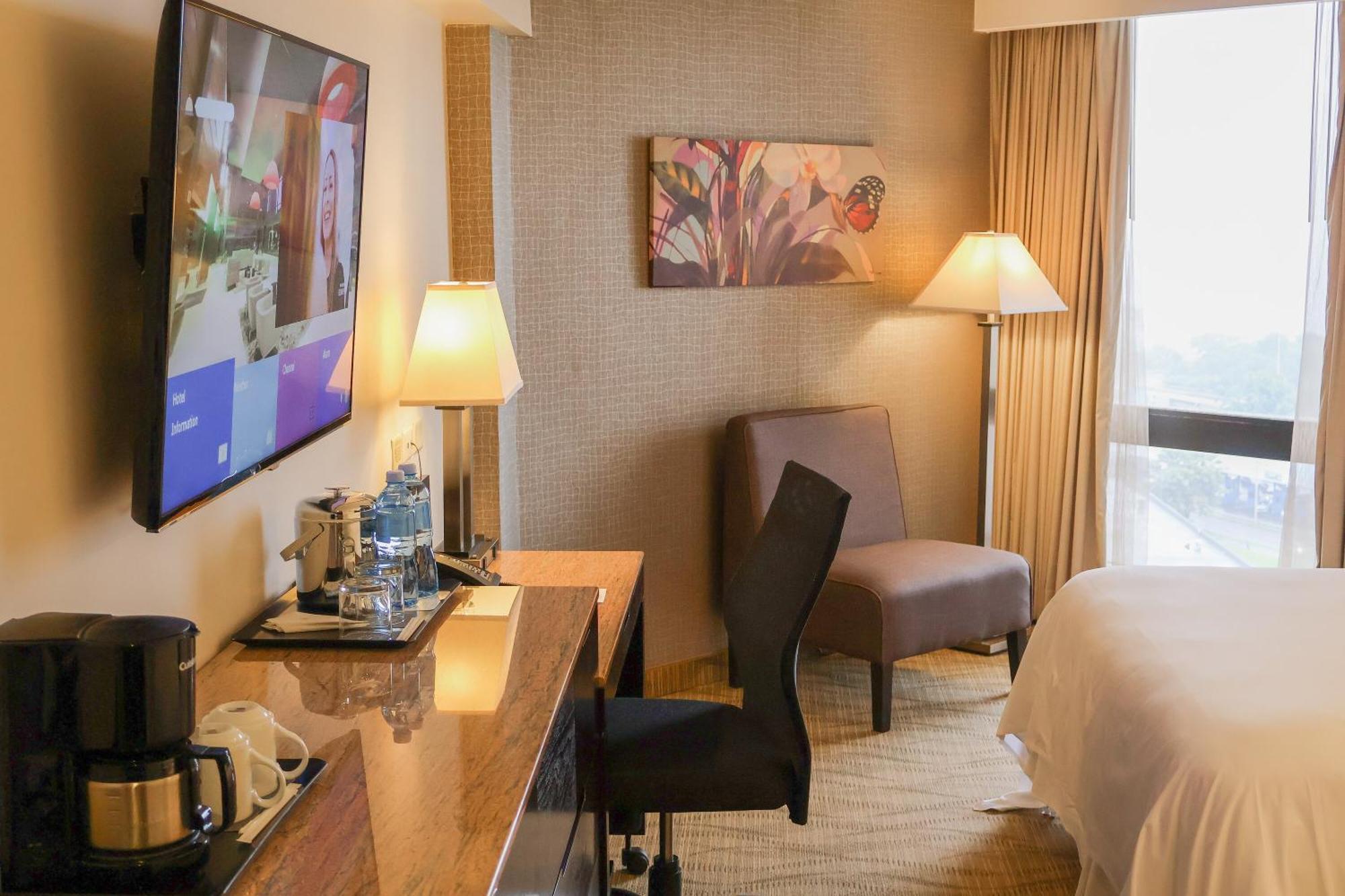 Sheraton Grand Panama Εξωτερικό φωτογραφία A guest room at the Hilton San Francisco
