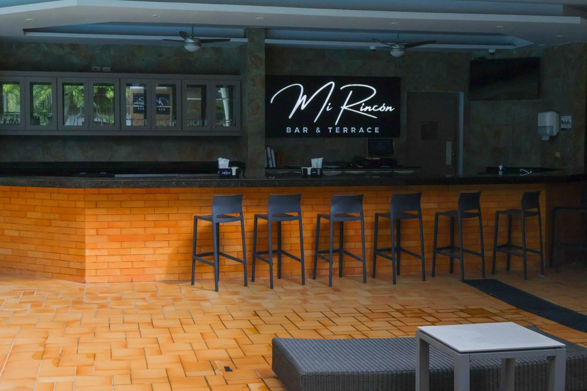 Sheraton Grand Panama Εξωτερικό φωτογραφία Mi Ruan Bar and Terrace
